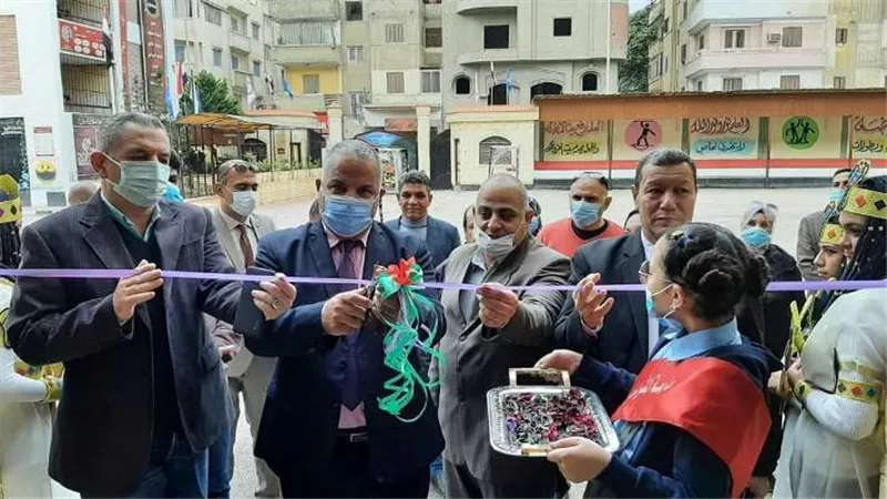 وكيل تعليم دمياط يفتتح المعرض السنوي لنتائج العام الجديد