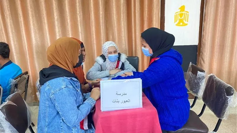 العبور الإعدادية بنات أوائل الطلبة بمركز الإسماعيلية ..صور