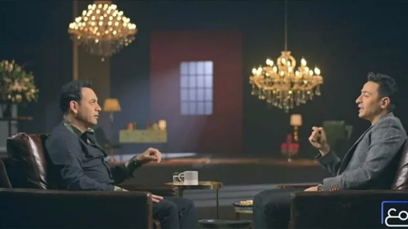حمادة هلال لمصطفى قمر: 
