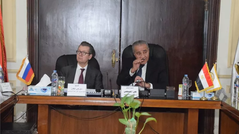 وزير التموين: اقامة منطقة لوجيستيه روسية للاقماح و خزانات لزيوت الطعام