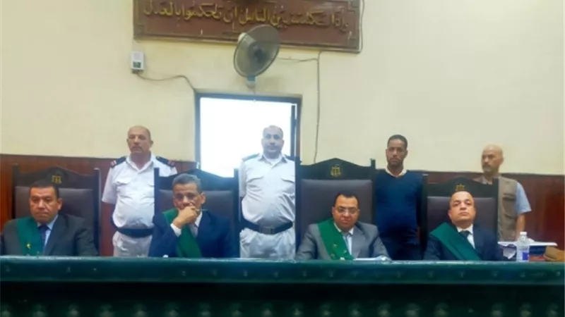 المشدد 16سنة لطالب المنيا لحيازته سلاح أبيض ومخدرات