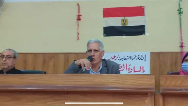 مدير إدارة بنها يحذر من التهاون في تطبيق الإجراءات الوقائية والإحترازية