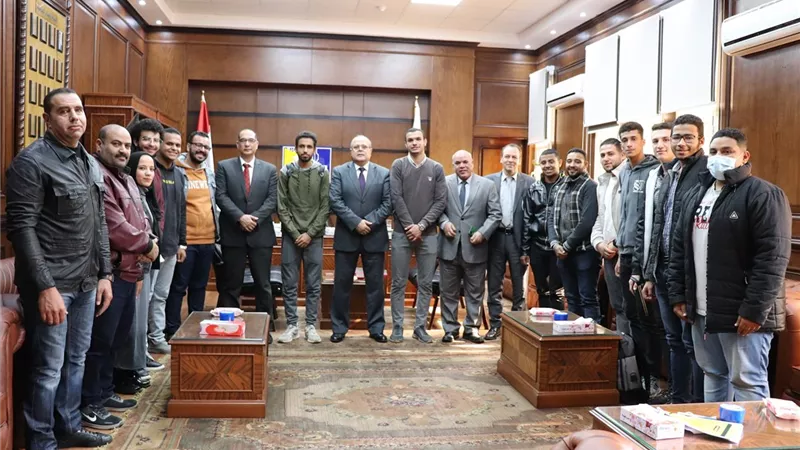 رئيس جامعة الدلتا التكنولوجية يجتمع مع مجلس اتحاد الطلاب الجديد