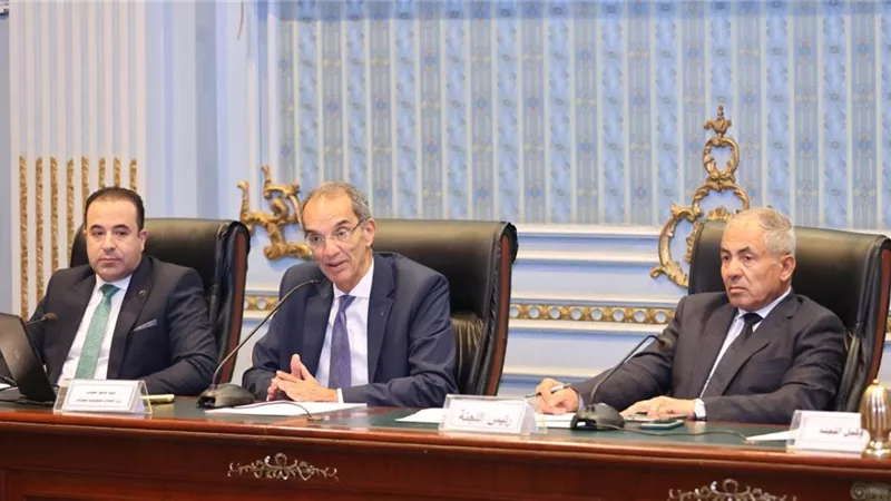 وزير الاتصالات : إطلاق 100 خدمة حكومية على منصة مصر الرقمية