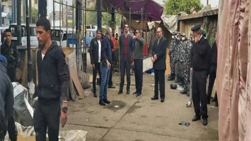 نائب محافظ القليوبية يتابع رفع الاشغالات بموقف المؤسسة غرب شبرا الخيمة