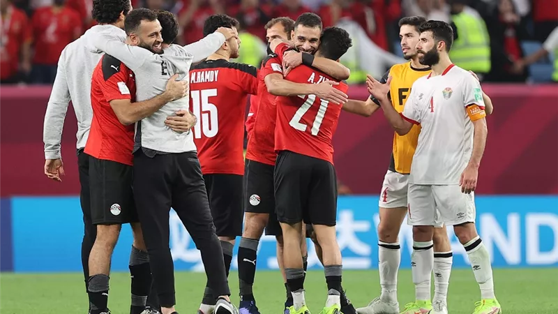 تعرف على القنوات الناقلة لمبارة مصر وتونس فى نصف نهائى كأس العرب