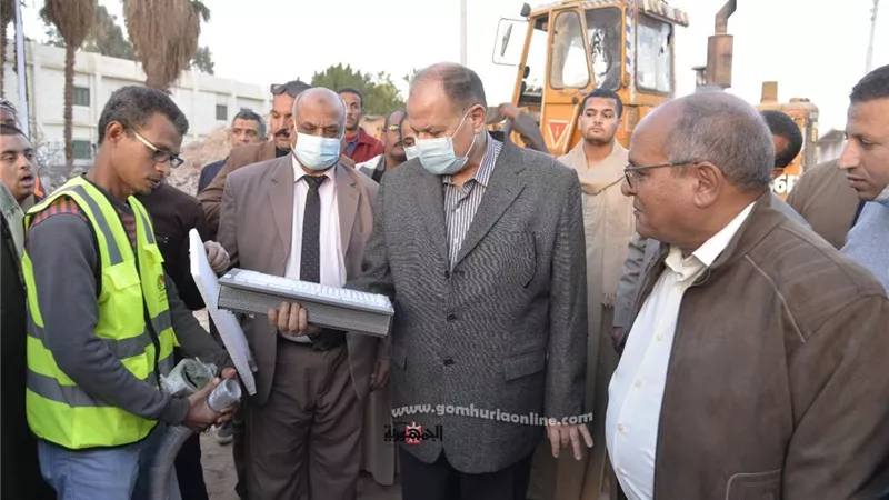 محافظ أسيوط يتفقد أعمال إنشاء المشاريع الخدمية بقرية الزرابي بأبوتيج