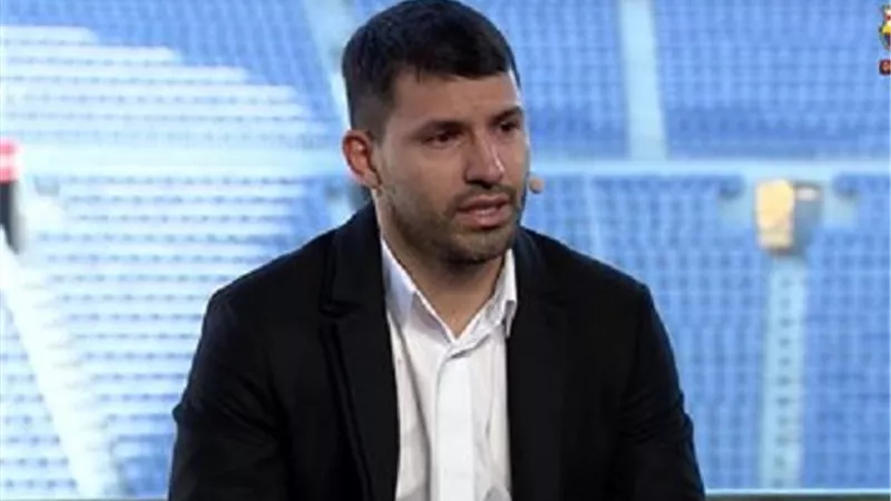 انهيار أجويرو فى مؤتمر اعتزاله.. شاهد