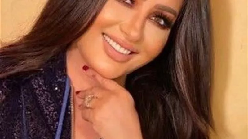 الفنانة التونسية لطيفة توجه رسالة للأعبى منتخب مصر وتونس