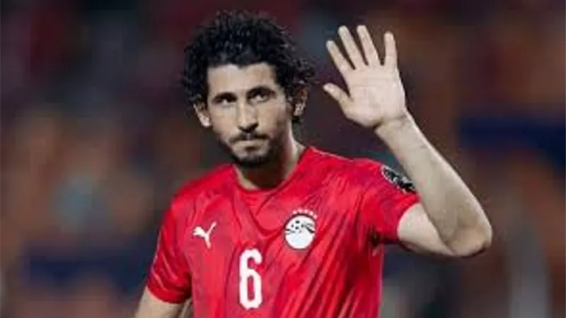 مصر ضد تونس.. احمد حجازى يحصل على البطاقة الصفراء