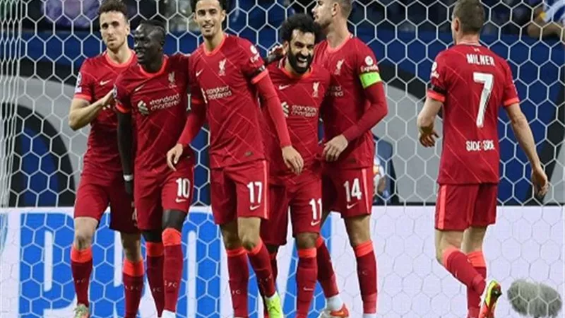 ليفربول يعلن إصابة ثلاثة من نجومه الأساسيين بكورونا