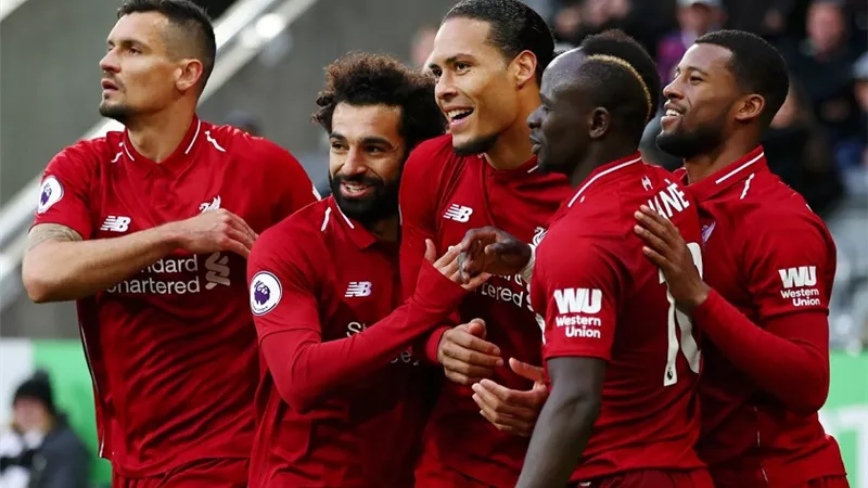 ليفربول ينهى الشوط الأول بثنائية فى شباك نيوكاسل