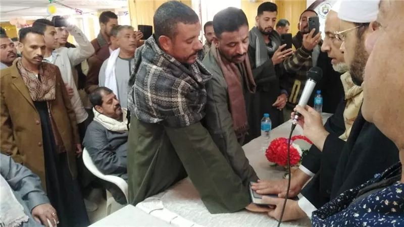 الصلح اطفأ الخلافات بين عائلتى ابونار وترك بالفيما فى اسيوط