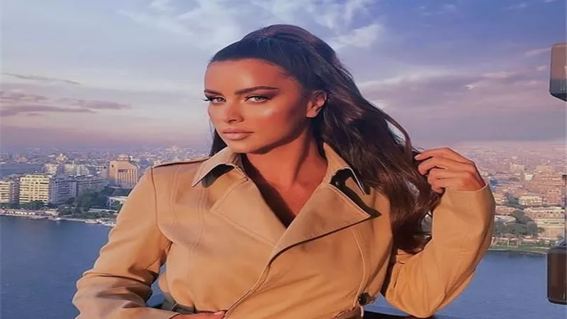 بملامح جذابة .. نور اللبنانية تشارك جمهورها إطلالة شتوية