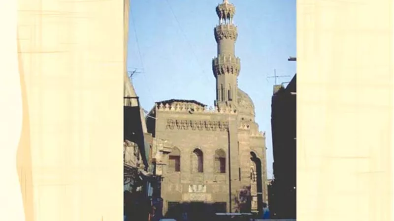 مسجد قجماس الإسحاقي.. طراز مملوكي فريد