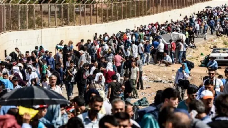العراق يعلن موعد إغلاق آخر مخيم للنازحين في نينوى