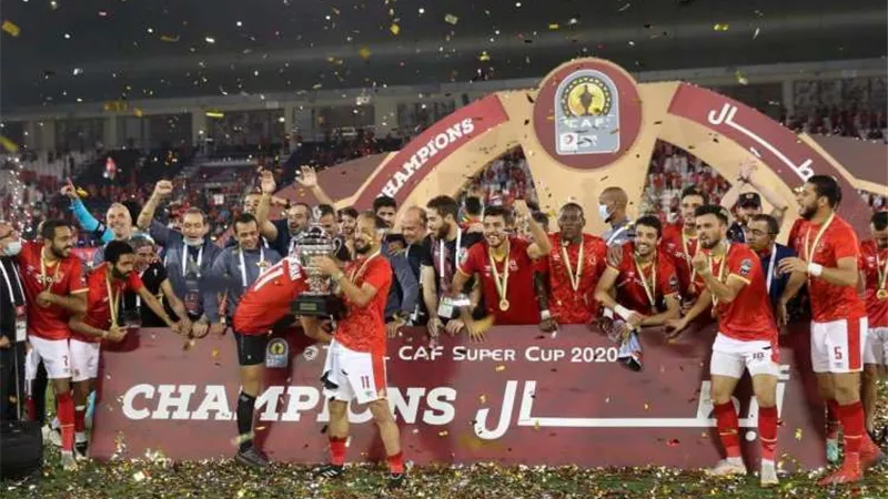 تعرف على معلق مباراة الاهلى مع الرجاء المغربى فى السوبر