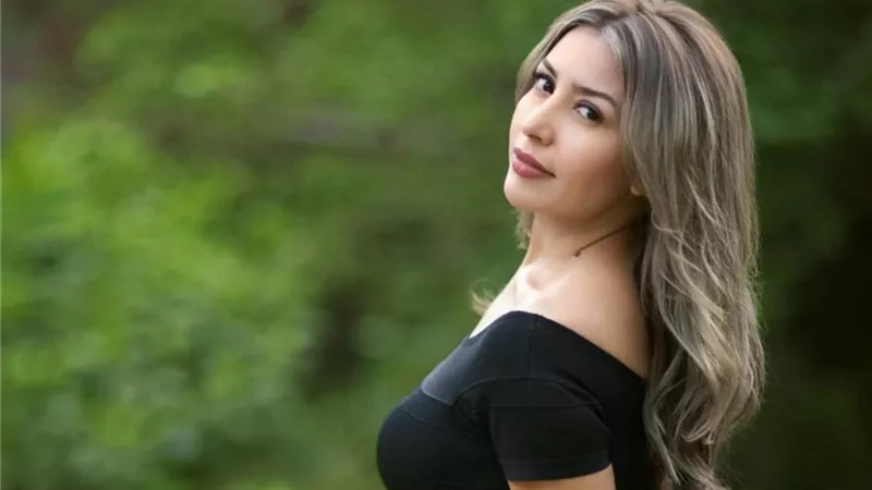 جنات تبهر متابعيها من احدث اطلالة لها .. صور