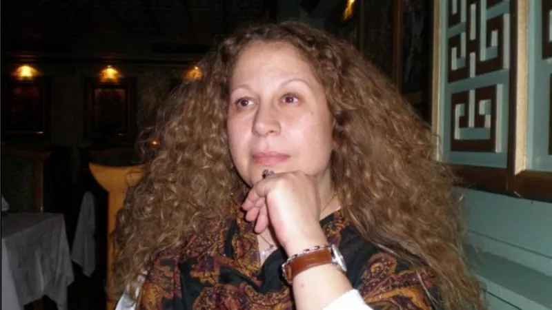 تفاصيل اصابة الفنانة سمية الالفى بالسرطان