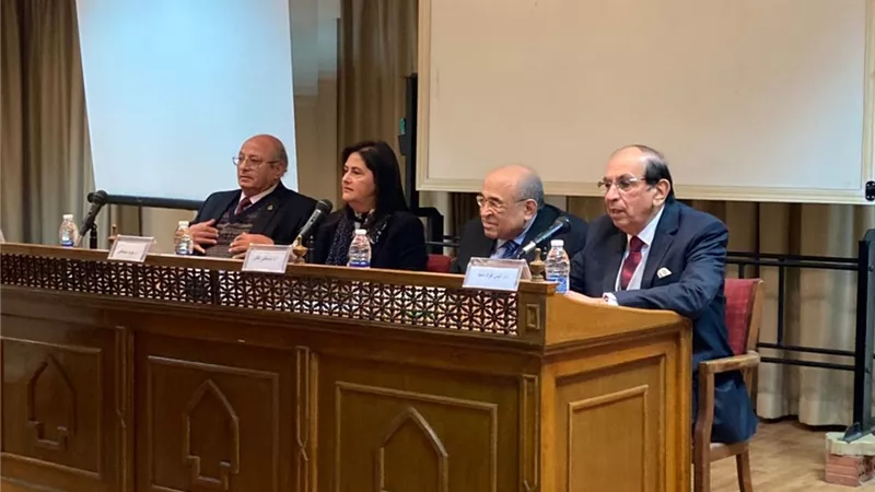 الفقي يناقش كتاب الرواية في الجمعية المصرية للدراسات التاريخية