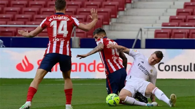 الدورى الاسبانى.. إشبيلية يخطف فوزا قاتلا من أتلتيكو مدريد
