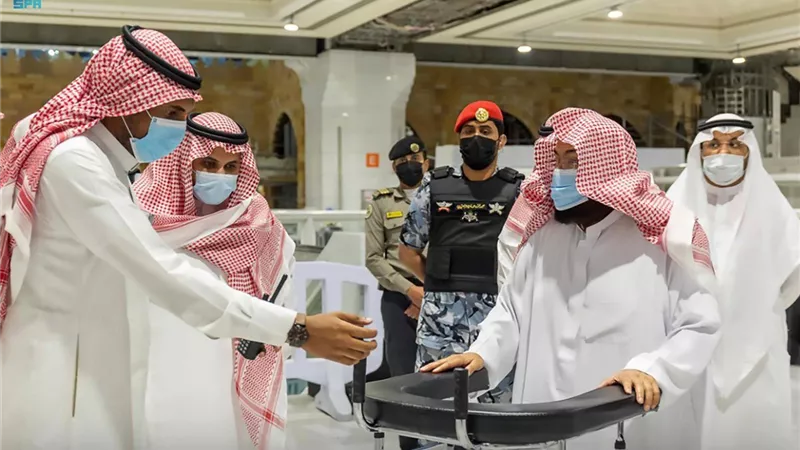 السعودية تعلن عن خدمة غير مسبوقة للحجيج من كبار السن