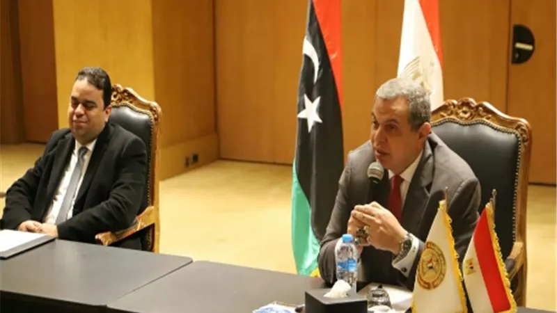 سعفان والعابد يترأسان أعمال اللجنة الفنية للتنسيق لعودة العمالة المصرية إلى ليبيا