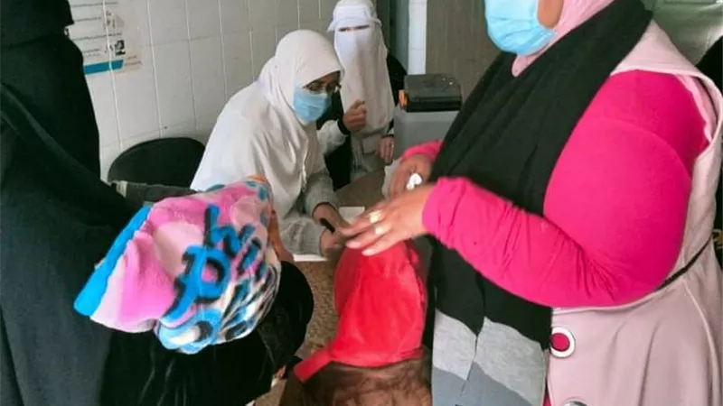 حملة تثقيف صحي للمتعاملين مع الشهر العقاري بمطروح