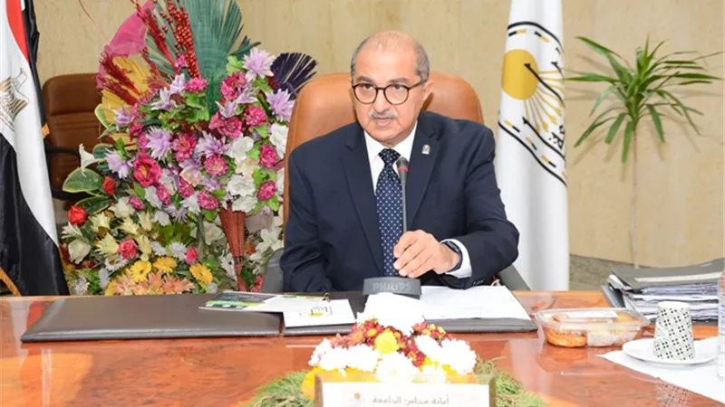 طلاب كلية التربية يشاركون في محو أمية 2638 مواطن