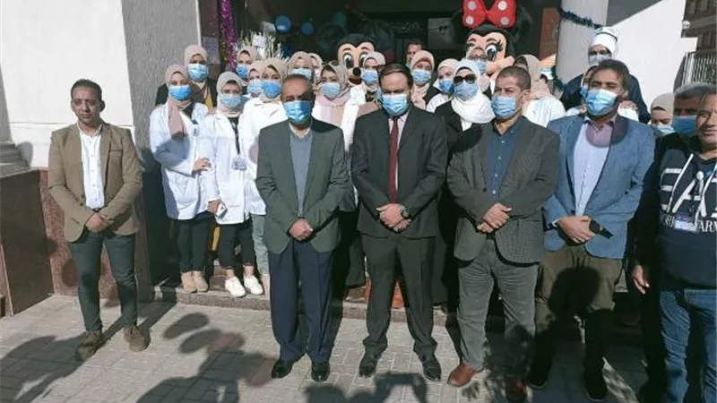 محافظ الإسماعيلية يطلق حملة التطعيم ضد شلل الأطفال..صور