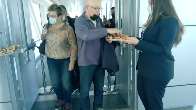 مطارا الغردقة وسوهاج يستقبلان أولى رحلات شركتى 