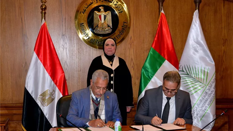 درع المهرجان و 1000 دولار.. جائزة خليفة الدولية لنخيل التمر والإبتكار الزراعي