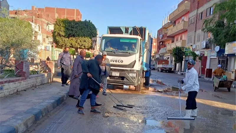 انقطاع التيار وسقوط اشجار وغرق منازل بالاسماعيلية