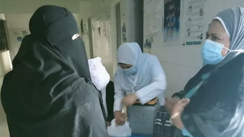 حملات ميدانية للتوعية بأهمية تطعيم شلل الأطفال في مطروح