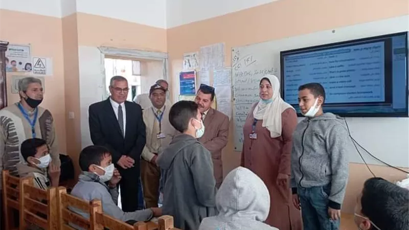 الاطمئنان على الدراسه وملاحقة التعديات بالواسطى