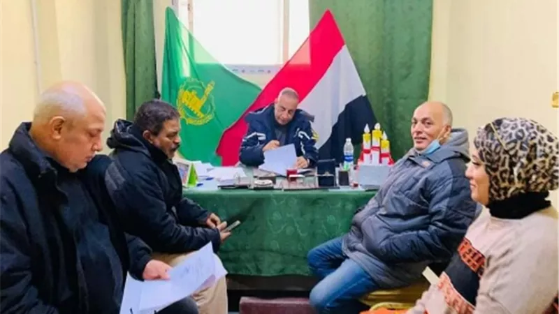 وكيل تعليم الخصوص يجتمع بغرفة عمليات الازمات والكوارث بالادارة