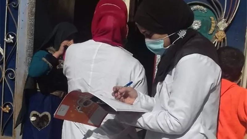 متابعة حملة التطعيم ضد شلل الأطفال وتجديد خطوط مياه الشرب بالفشن