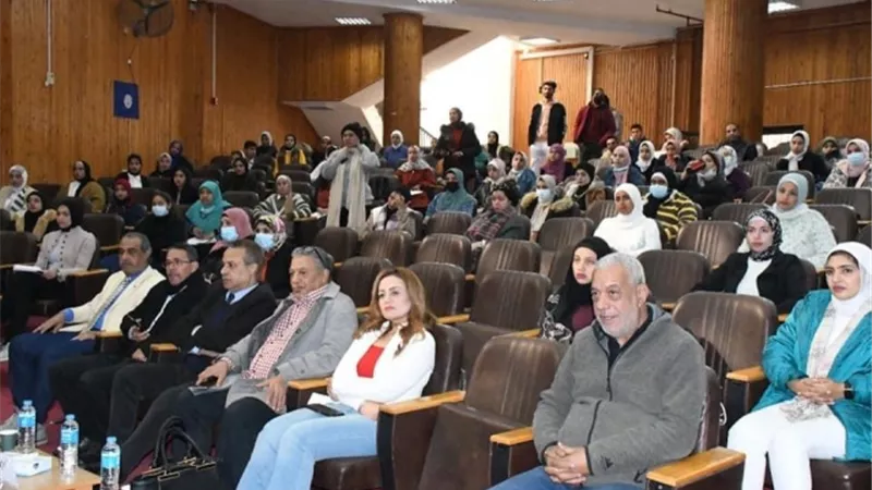 ١٣٠ طالب وطالبة يشاركون في مسابقة مذيع بجامعة القناة