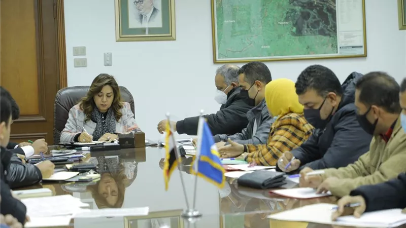 محافظ دمياط تبحث ملفات رأس البر وتوجه بأنشطة ترفيهية في الأراضي الفضاء