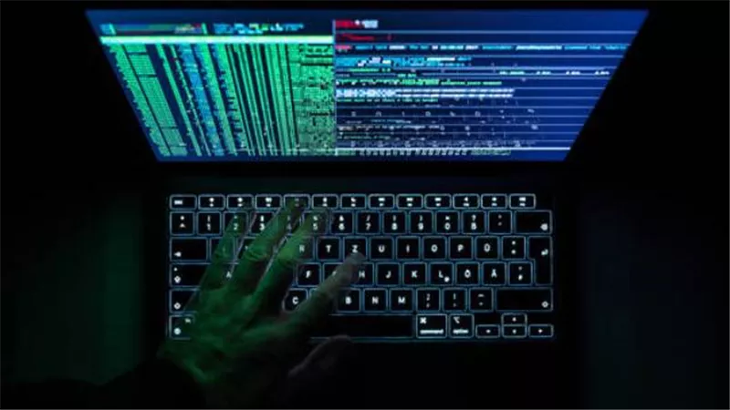 واشنطن تتهم 4 مواطنين روس بهجمات سيبرانية
