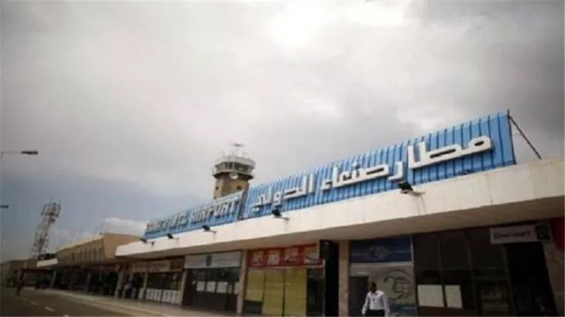 تحالف دعم الشرعية يطالب المدنيين بإخلاء مطار صنعاء