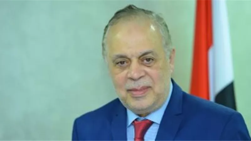 أشرف زكى: لابد من تقديم حياة الصعيد فى عمل سينمائى ودرامى