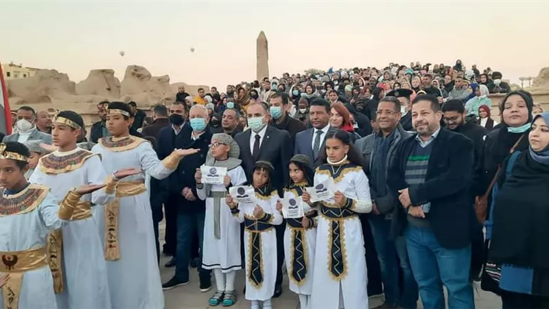 تعامد الشمس ..معابد الكرنك حظت اليوم باقبال كبير من الزائرين