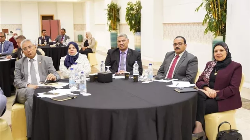 جامعة بنها تشارك بورشة عمل للتعريف بجائزة مصر للتميز الحكومي