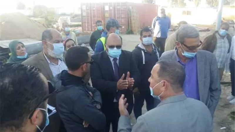 مياه القناة تنتهي من تطهير خزانات محطات بورسعيد..صور
