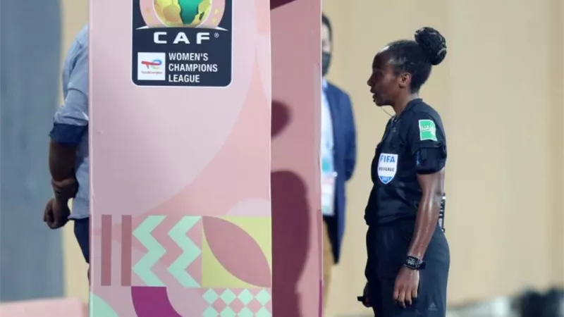 الكاف يعلن قائمة حكام بطولة كأس الأمم الأفريقية 2022