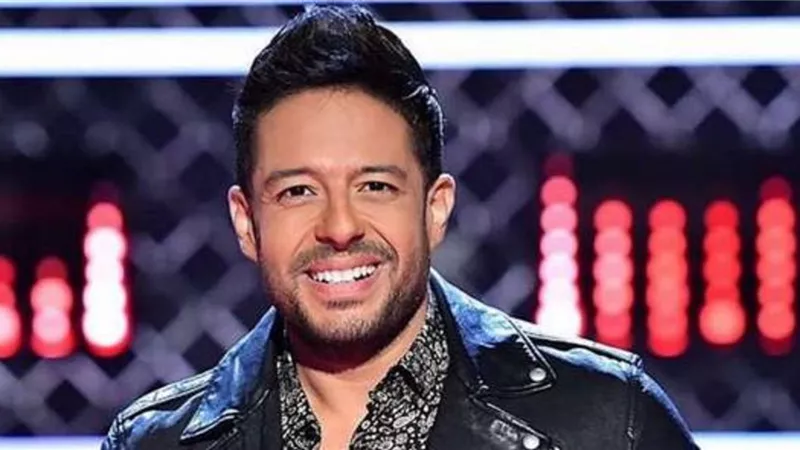 محمد حماقى فى حفل ضخم برأس السنة