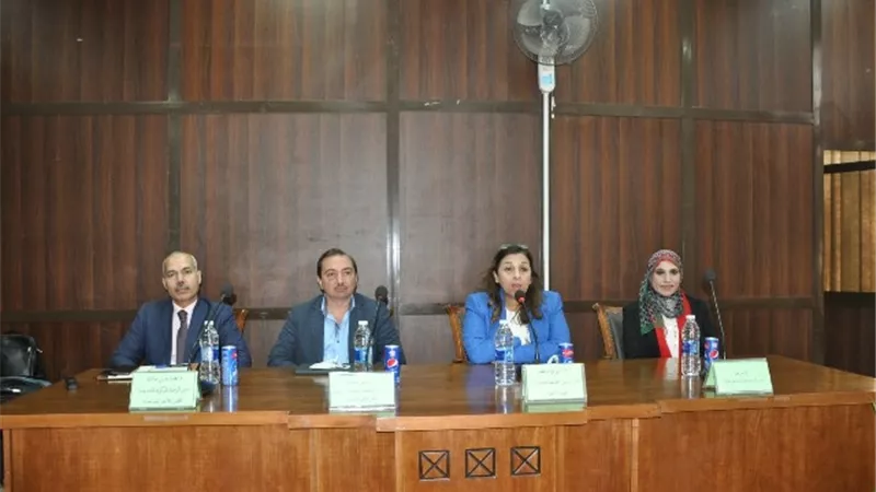 تفاصيل اجتماع اللجنة التنفيذية للتدريب على تكنولوجيا المعلومات فى جامعة حلوان.. بالصور