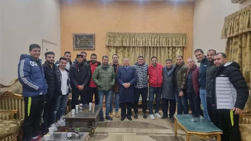 اول اجتماع لمجلس الاداره مع فريق كرة القدم ببنى سويف