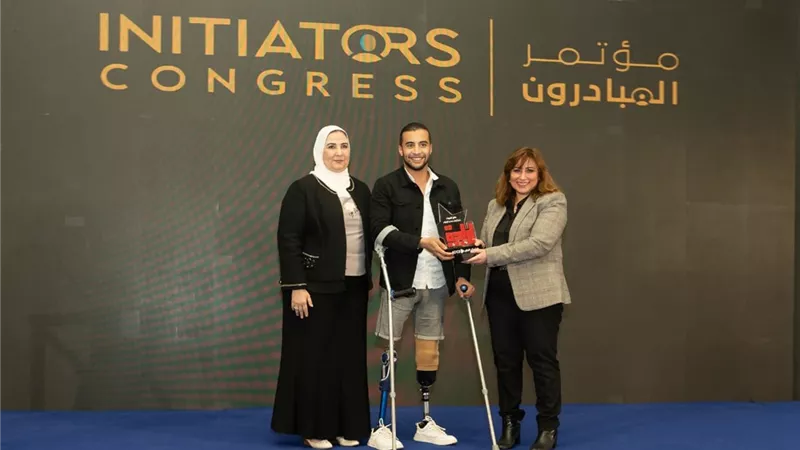 أبوظبى التجاري مصر يرعى مؤتمر المبادرين ويكرم نماذج لابطال الارادة